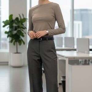 Dynamite Form-Fitted Long Sleeve Cropped Top - Taupe | Size M